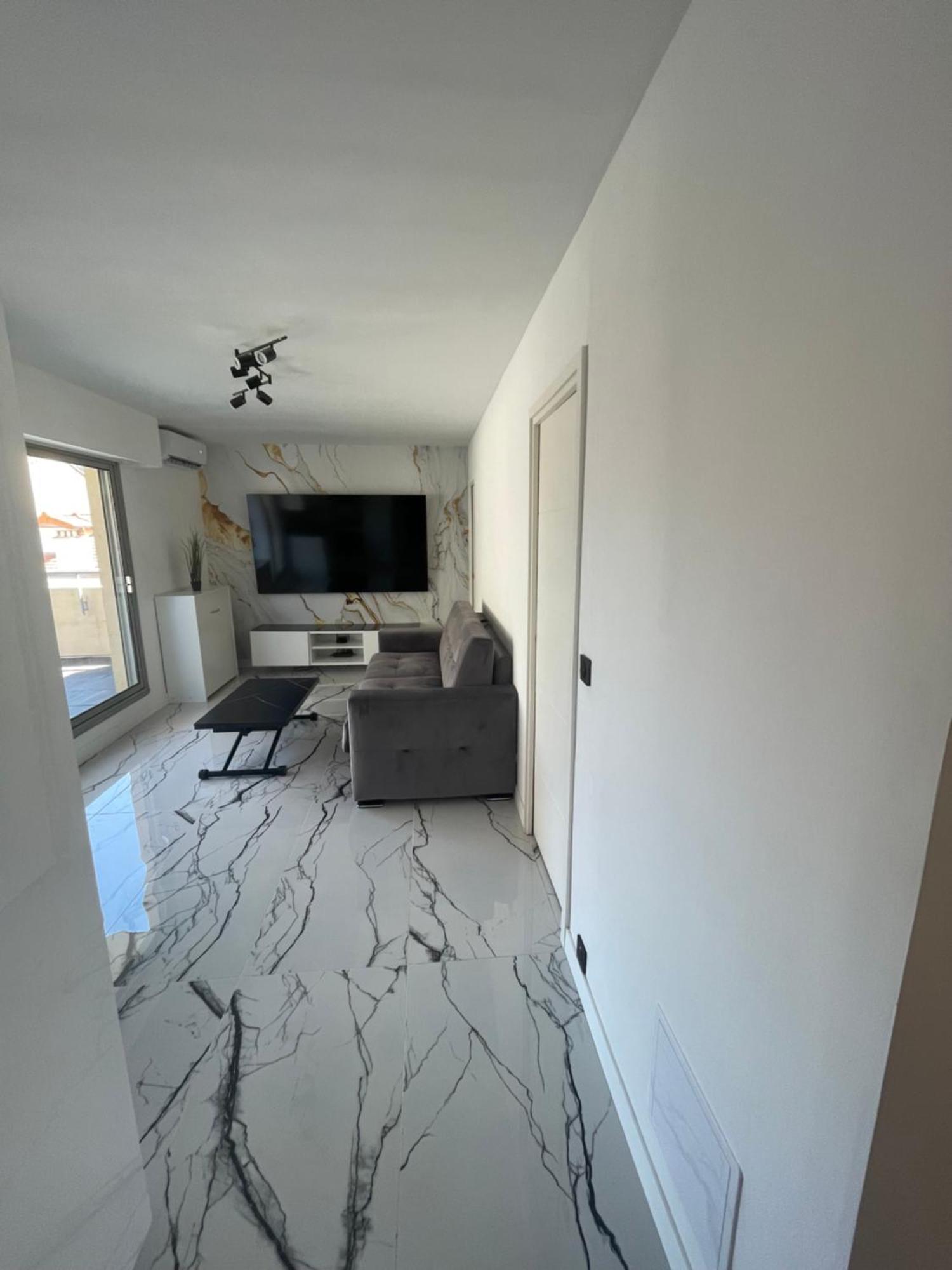 Terrasse Parking Prive Appartamento