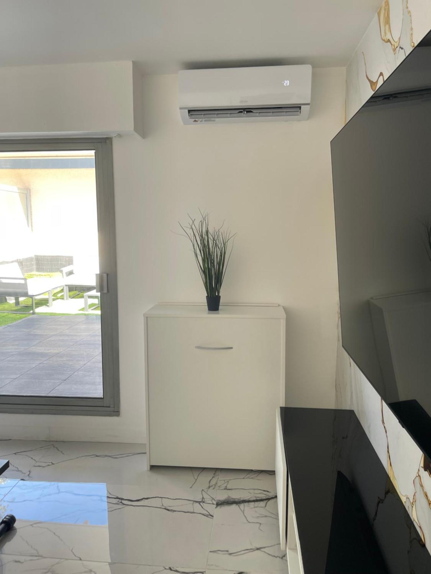 Appartamento Terrasse Parking Prive Cannes